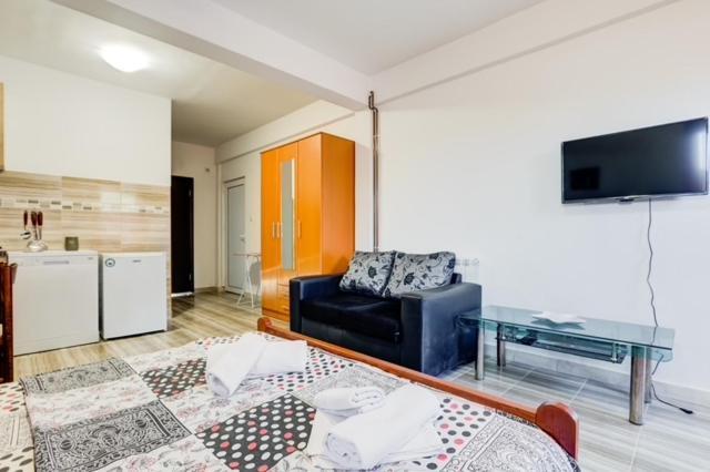 Apartment More 2