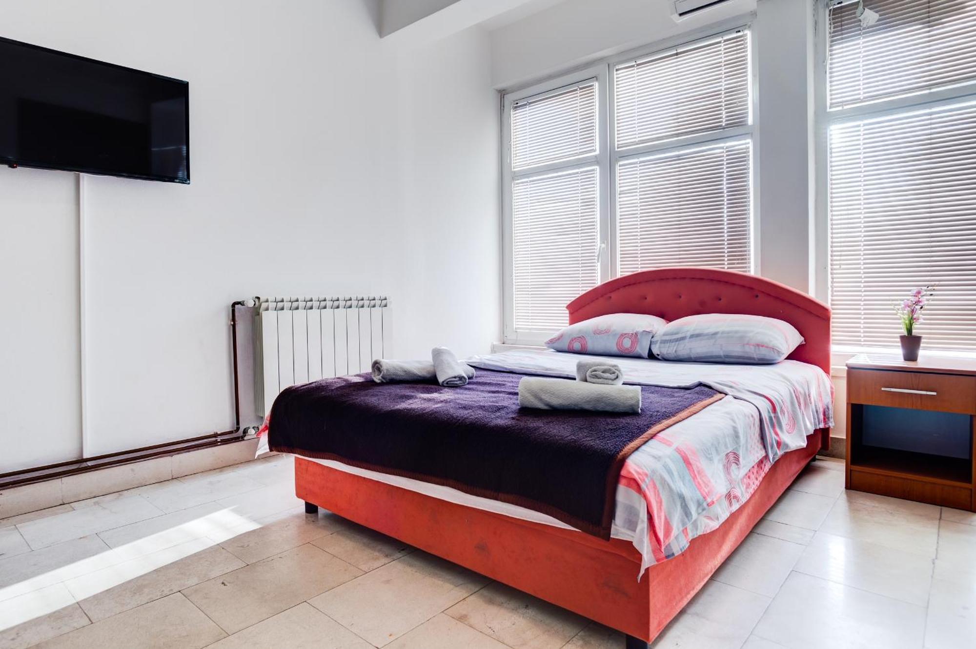 More 2 Apartment *